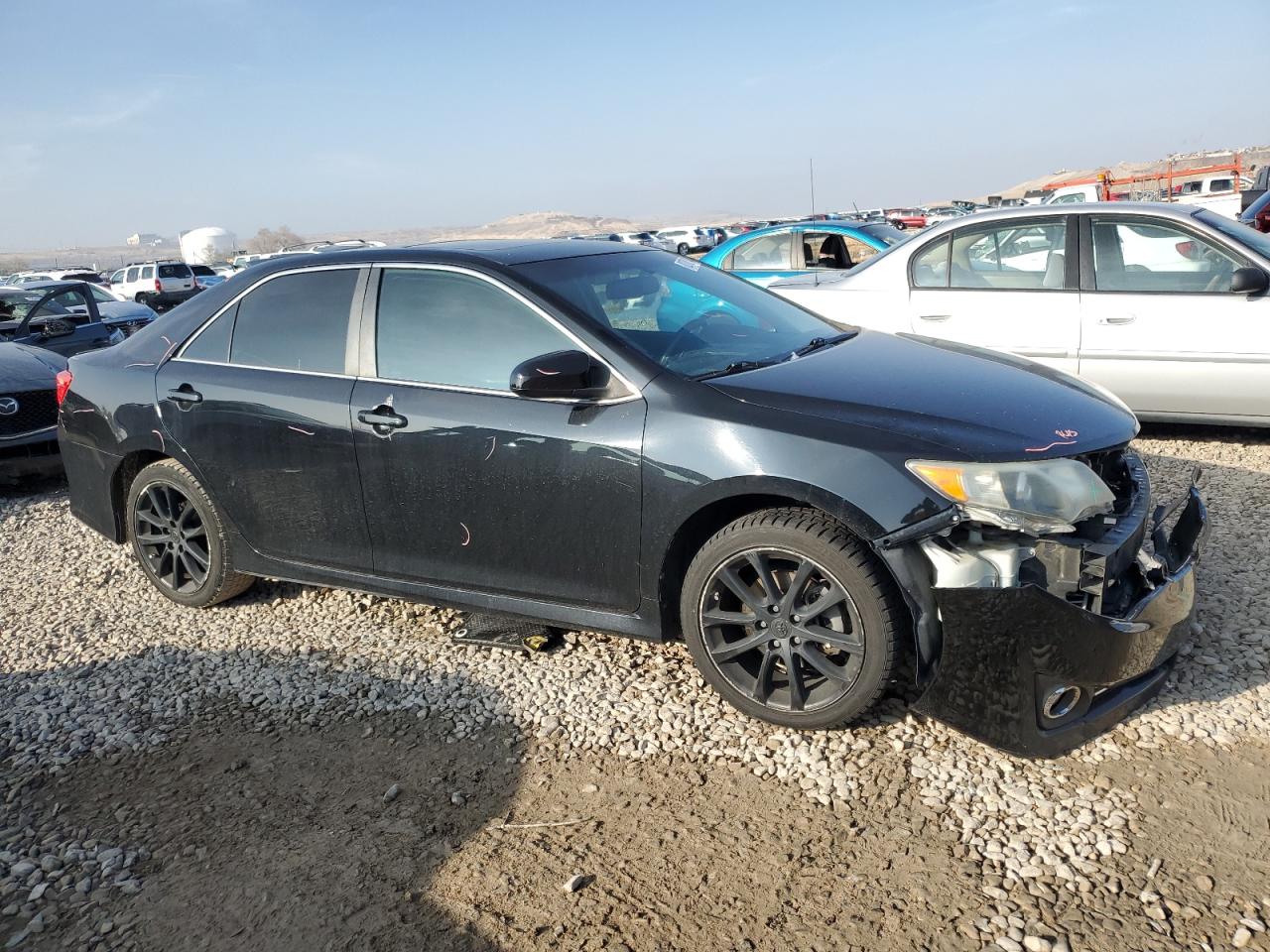 VIN 4T1BF1FK3DU682520 2013 TOYOTA CAMRY no.4