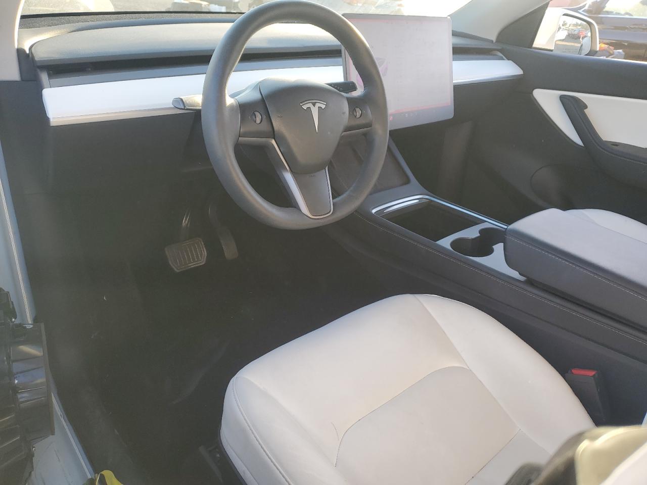 VIN 5YJYGDEE2MF158289 2021 TESLA MODEL Y no.8