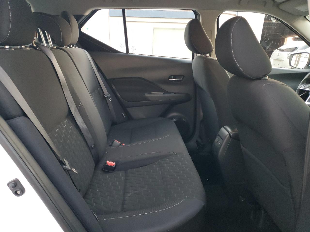2021 Nissan Kicks - Image 11