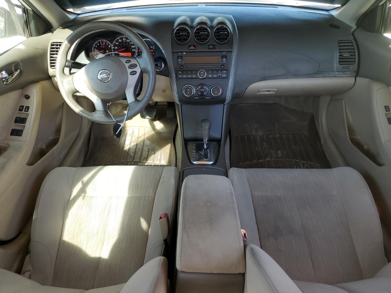 2012 Nissan Altima - Image 8