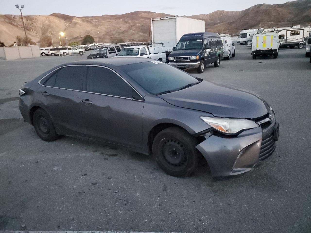 VIN 4T4BF1FK4GR538940 2016 TOYOTA CAMRY no.4