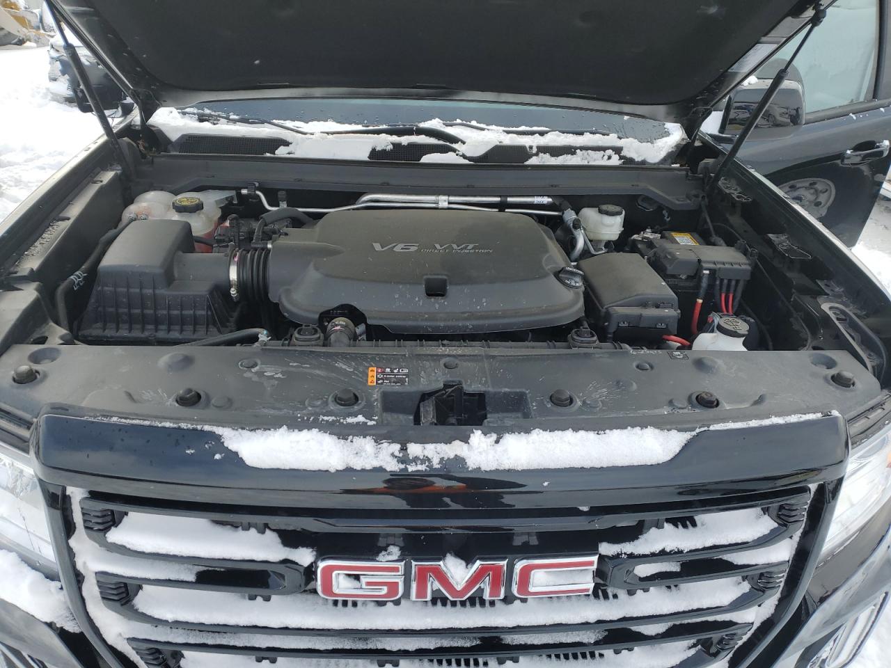 2022 GMC Canyon - Image 11
