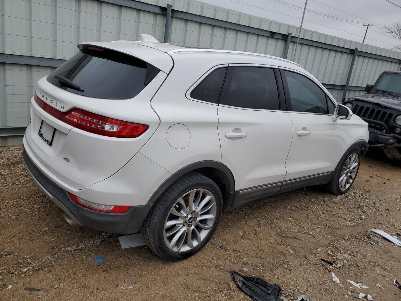 2016 Lincoln MKC - Image 3