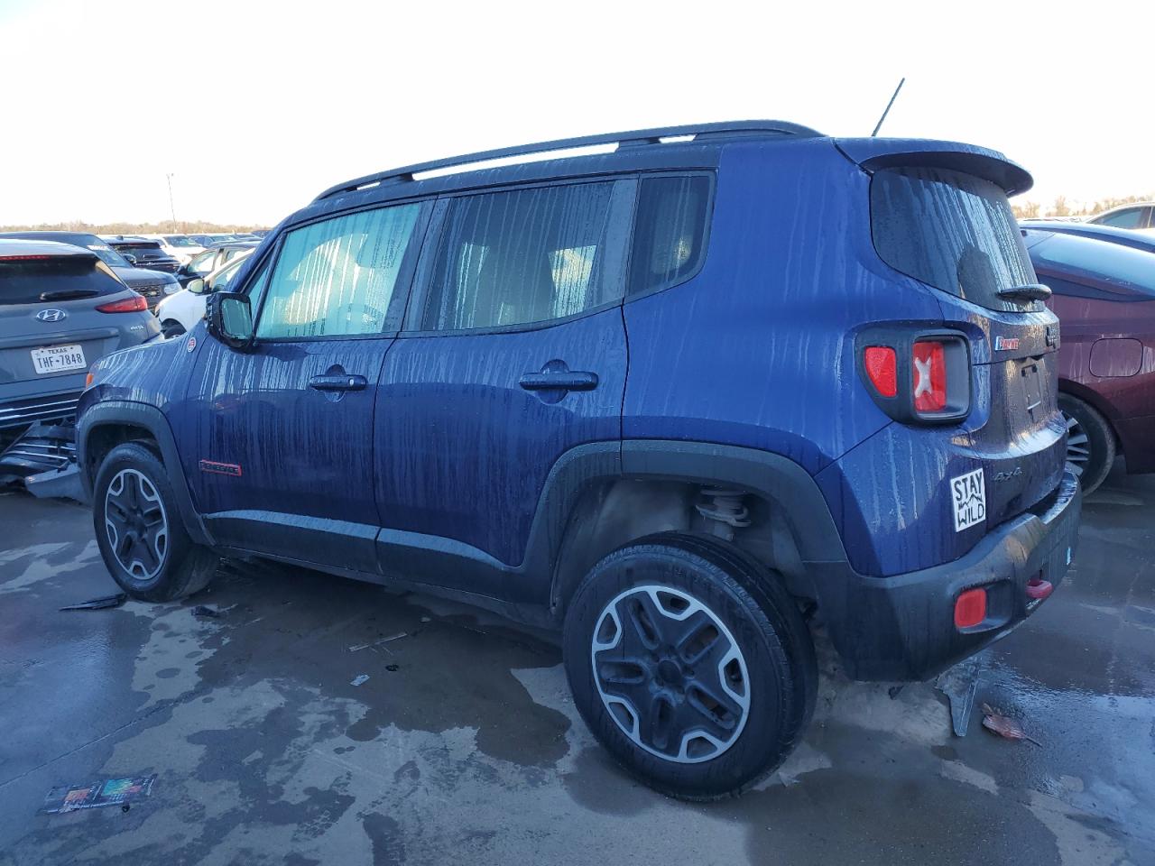 2017 Jeep Renegade - Image 2