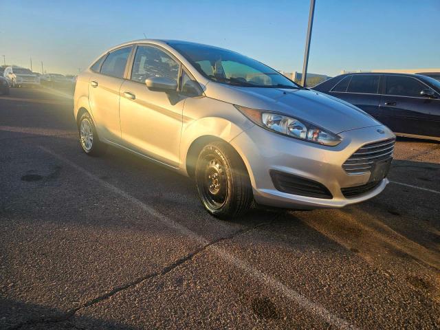 Sedans FORD FIESTA 2016 Silver