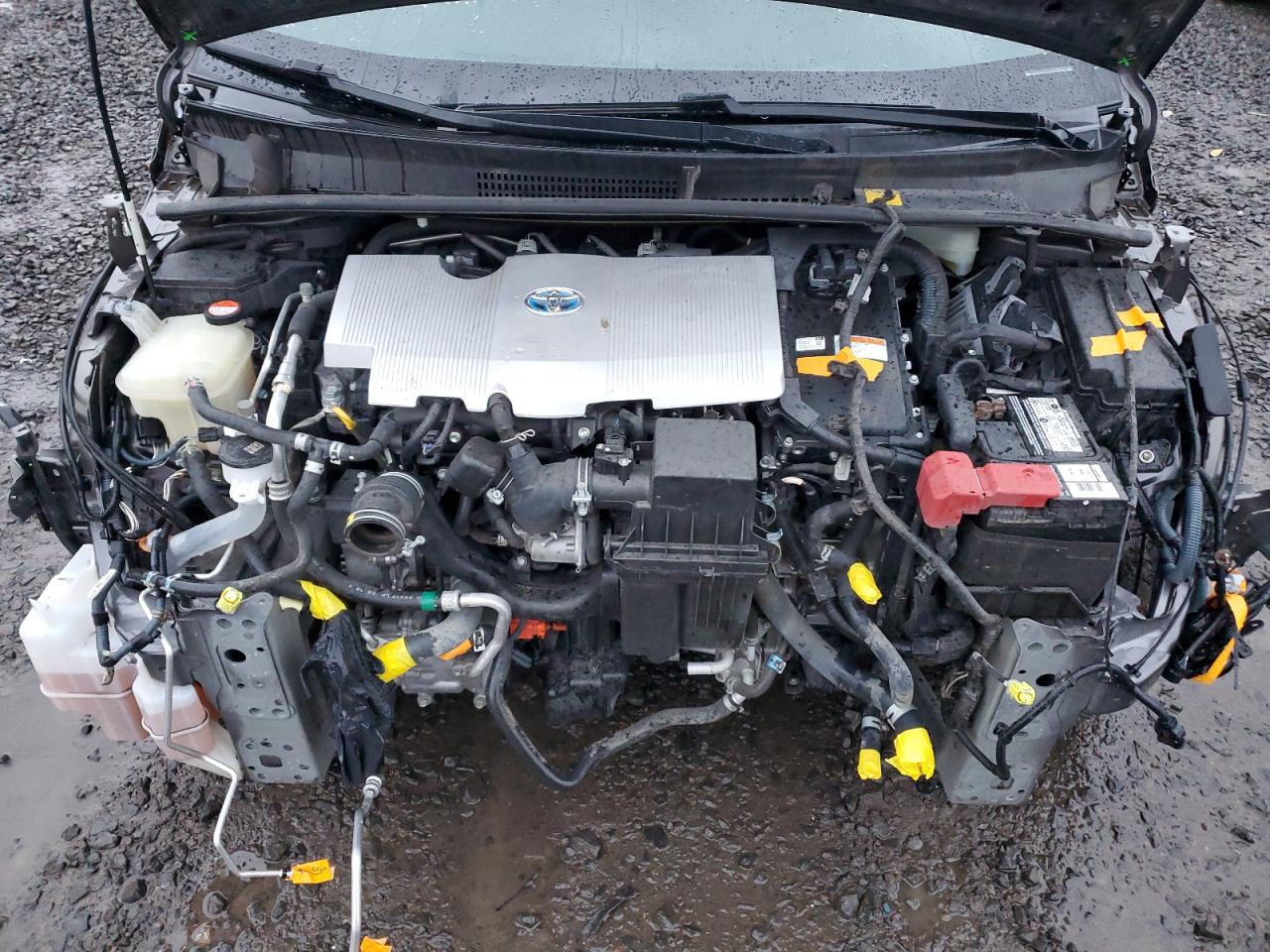 2016 Toyota Prius - Image 11