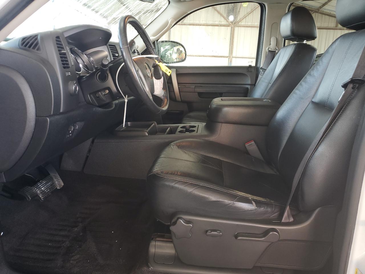 2011 GMC Sierra - Image 7