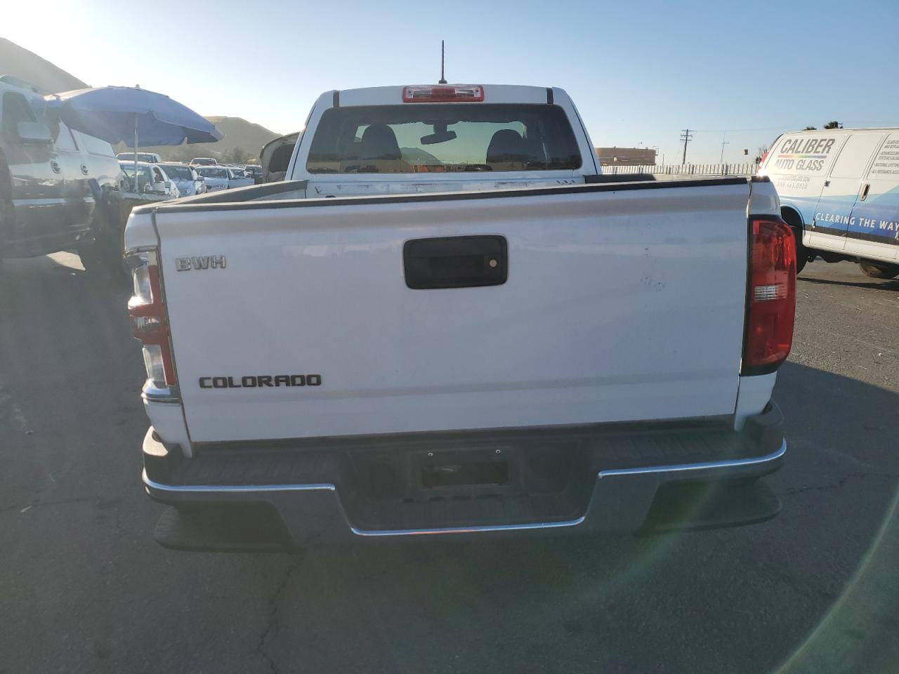 VIN 1GCHSBEA2J1186713 2018 CHEVROLET COLORADO no.6