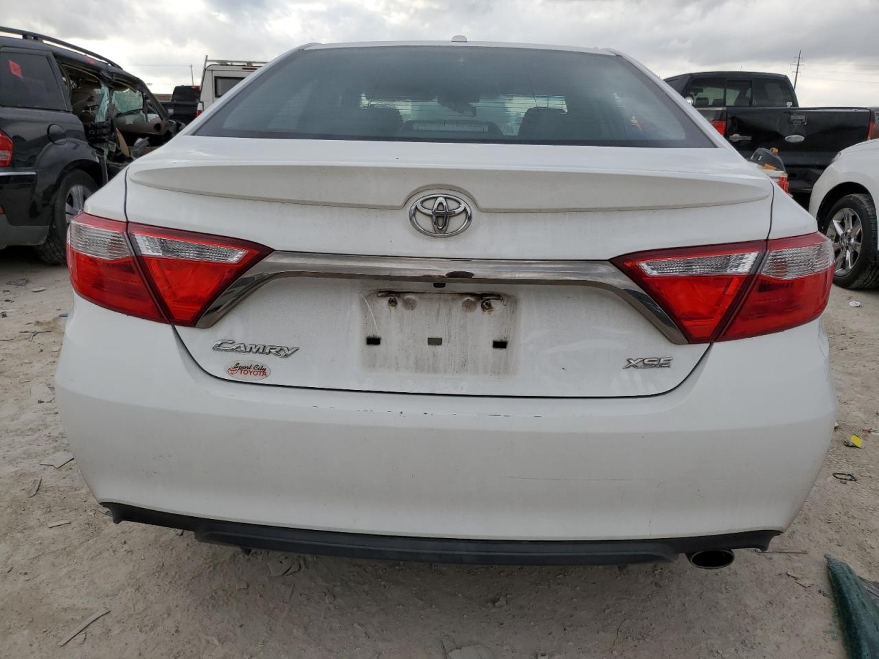 2016 Toyota Camry - Image 6