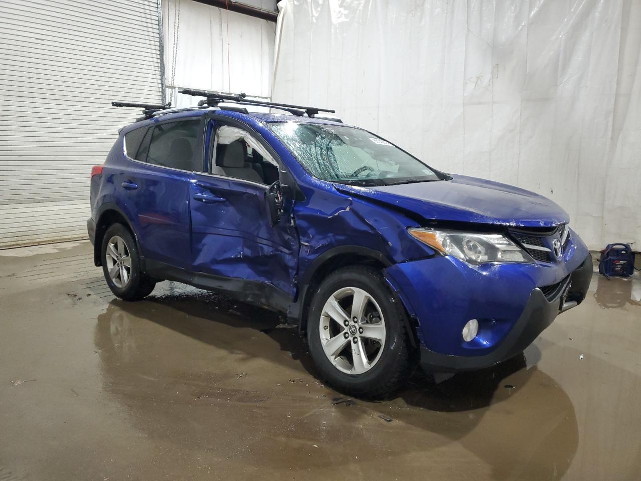 VIN 2T3RFREV1FW232092 2015 TOYOTA RAV4 no.4