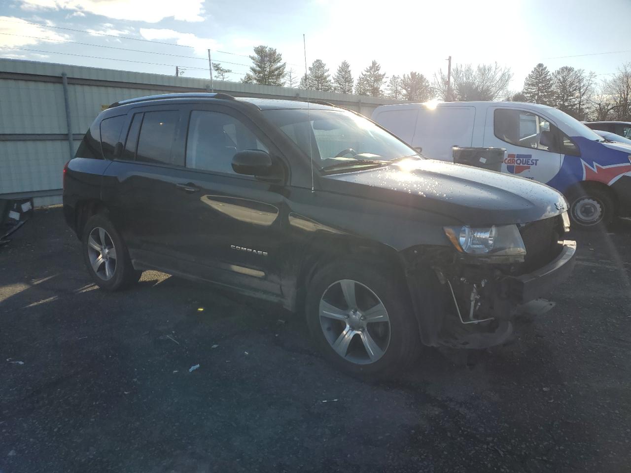 VIN 1C4NJDEB0GD795106 2016 JEEP COMPASS no.4