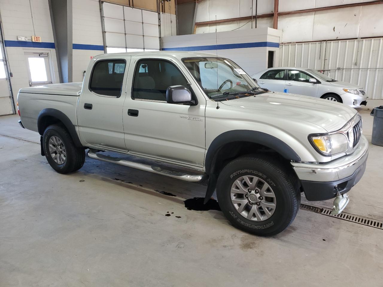 2004 Toyota Tacoma - Image 4