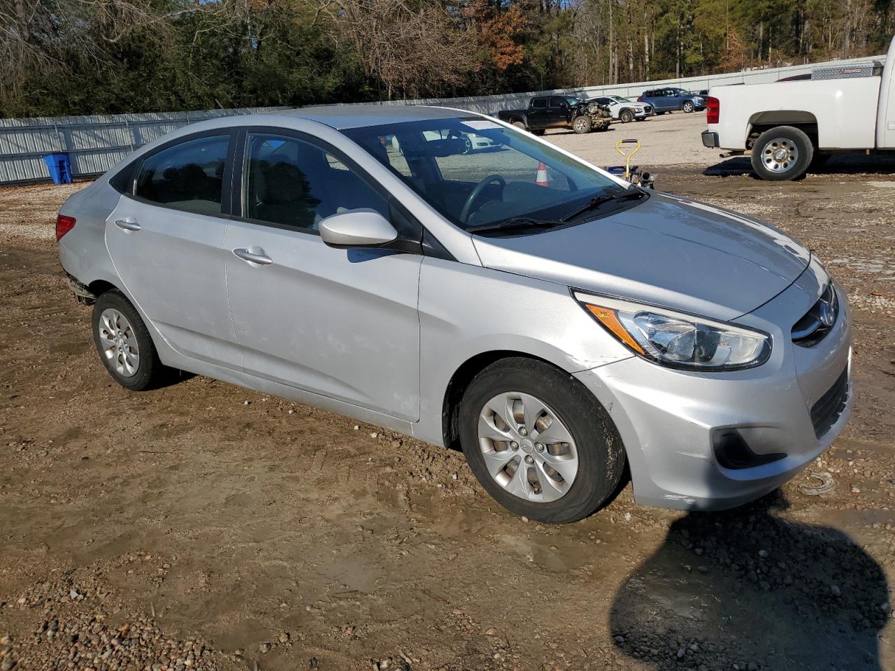 VIN KMHCT4AE3FU873082 2015 HYUNDAI ACCENT no.4