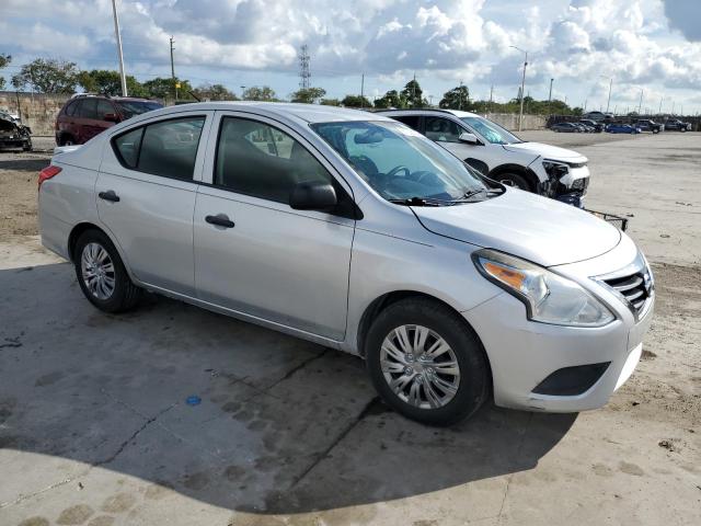 Sedans NISSAN VERSA 2015 Silver