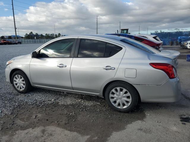  NISSAN VERSA 2016 Сріблястий