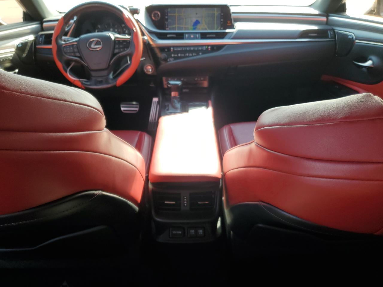 2020 Lexus ES - Image 8
