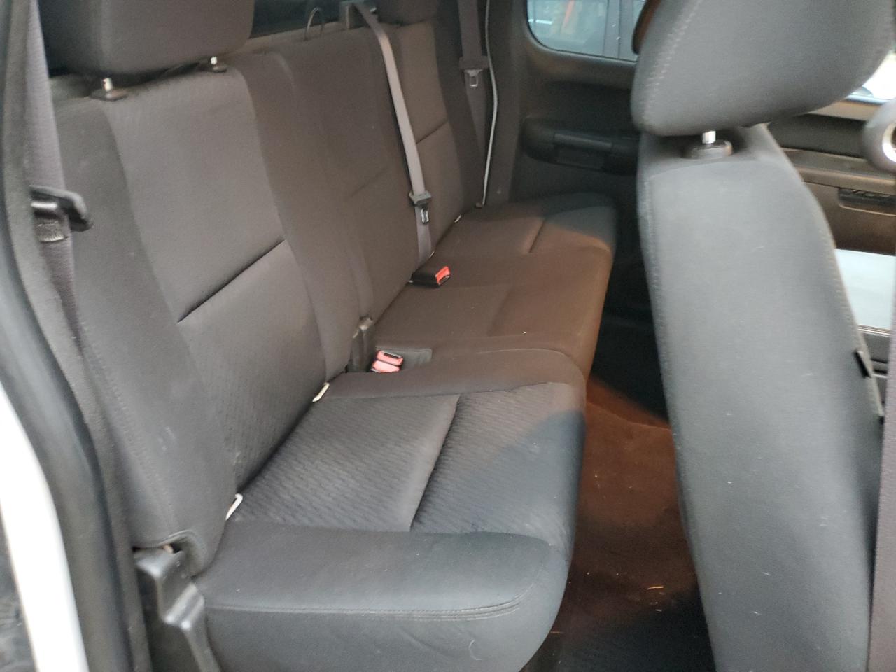 2012 Chevrolet Silverado - Image 10