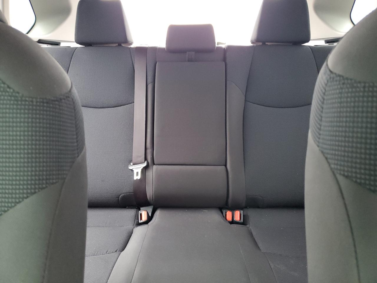 2020 Toyota Rav4 Le VIN: JTMF1RFV1LD050126 Lot: 85753204