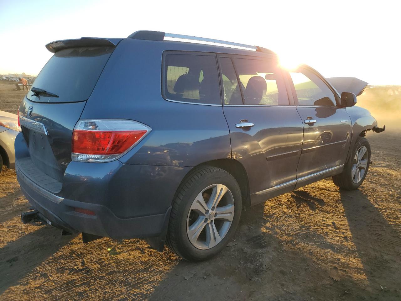2013 Toyota Highlander - Image 3