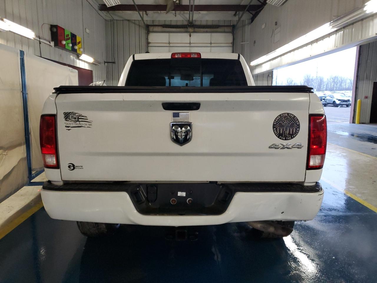 2016 Ram 1500 St VIN: 1C6RR7KG7GS392254 Lot: 82787914