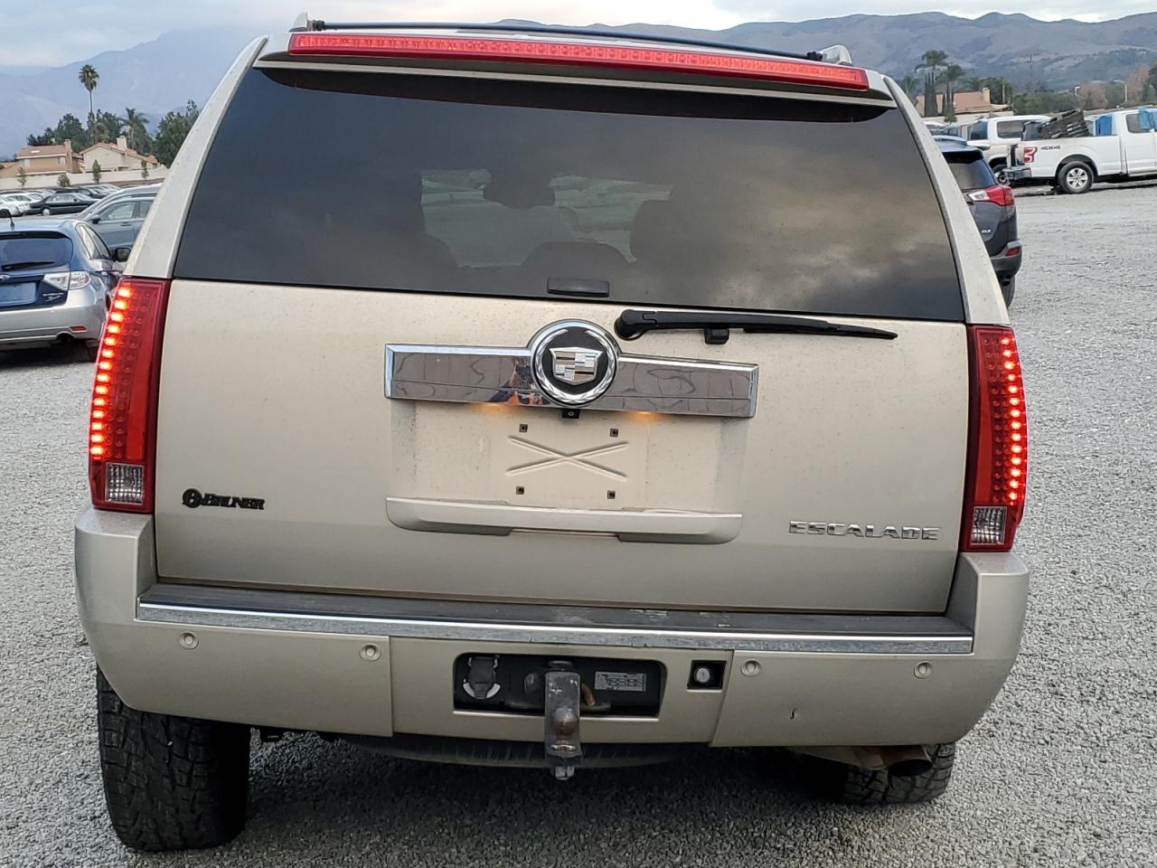 2008 Cadillac Escalade Luxury VIN: 1GYEC63838R160750 Lot: 84481914