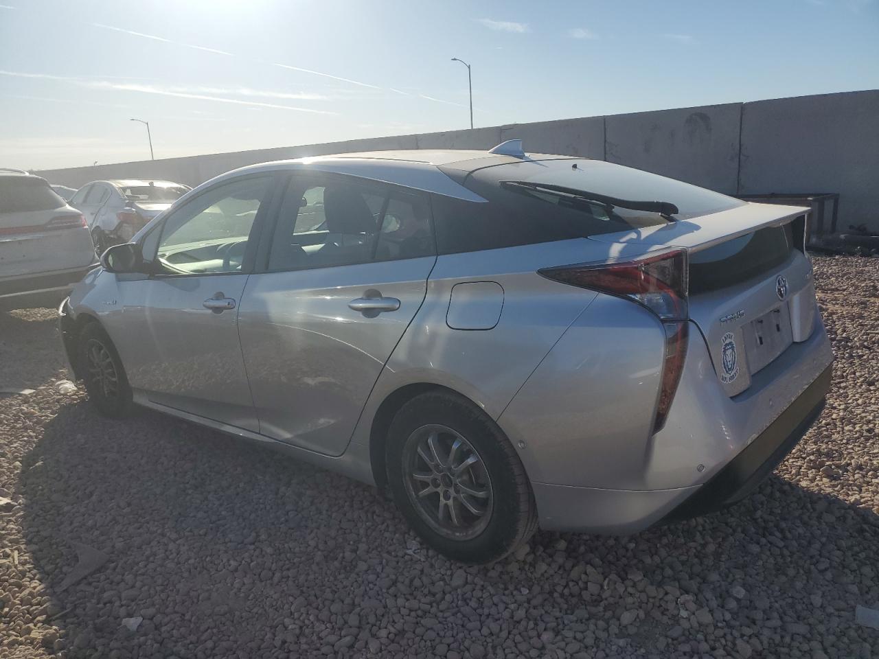 VIN JTDKBRFU7J3064912 2018 TOYOTA PRIUS no.2