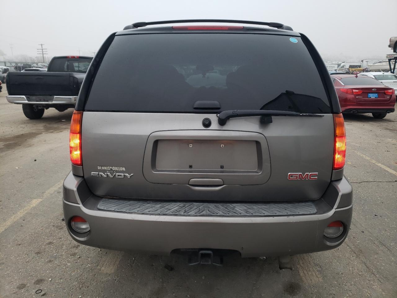 2008 GMC Envoy - Image 6