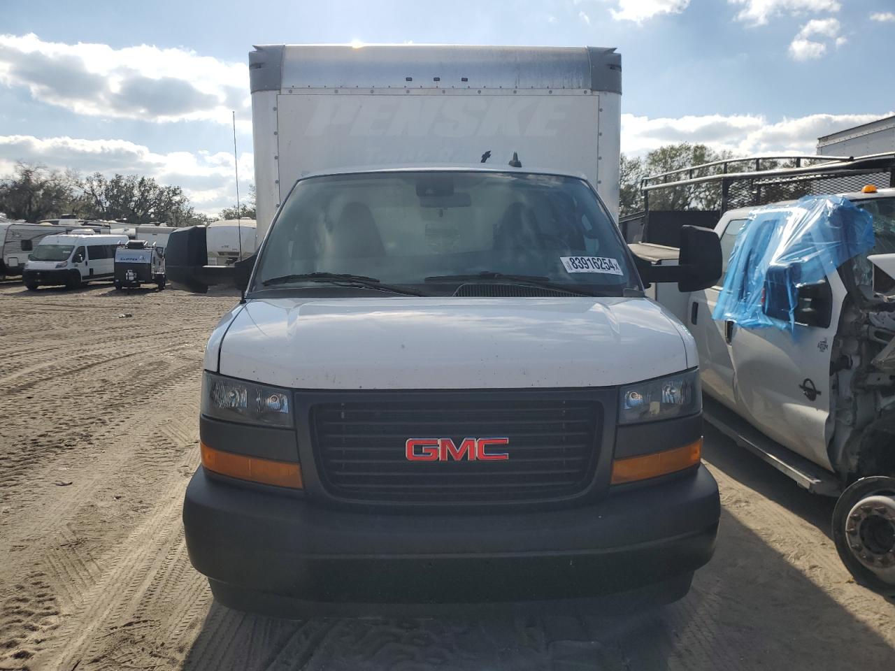 VIN 7GZ37TC72NN007354 2022 GMC SAVANA no.5