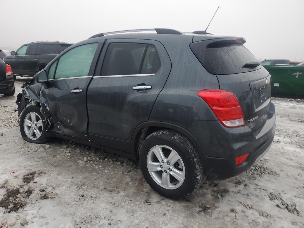 VIN KL7CJPSB5JB654996 2018 CHEVROLET TRAX no.2