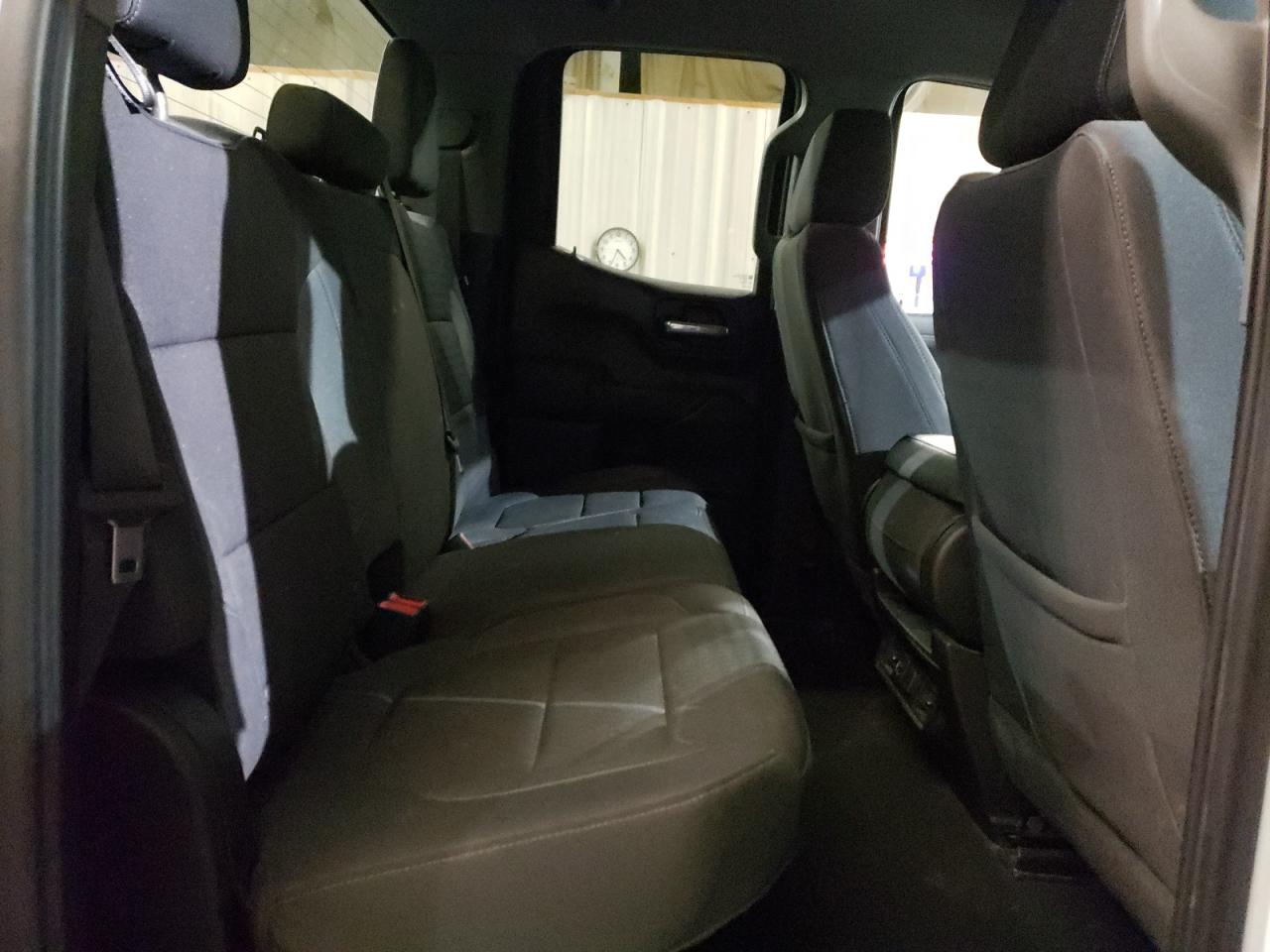 2019 Chevrolet Silverado - Image 10
