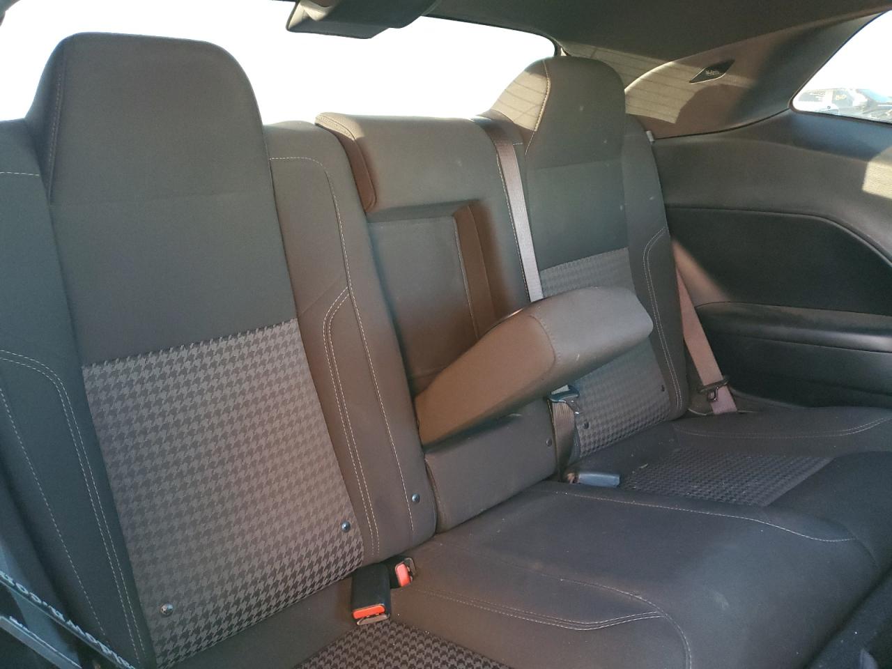 2021 Dodge Challenger - Image 10