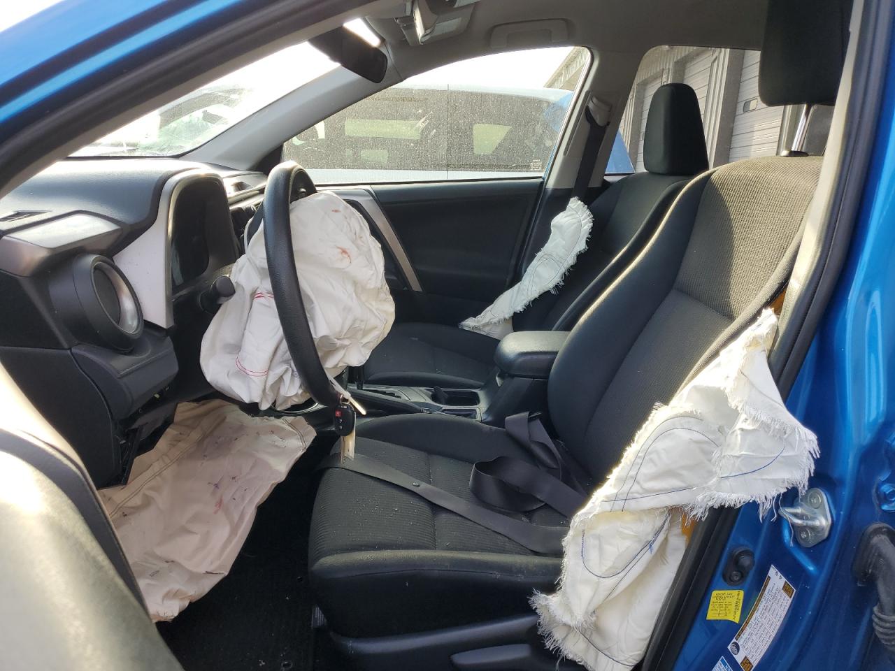 2018 Toyota RAV 4 - Image 7