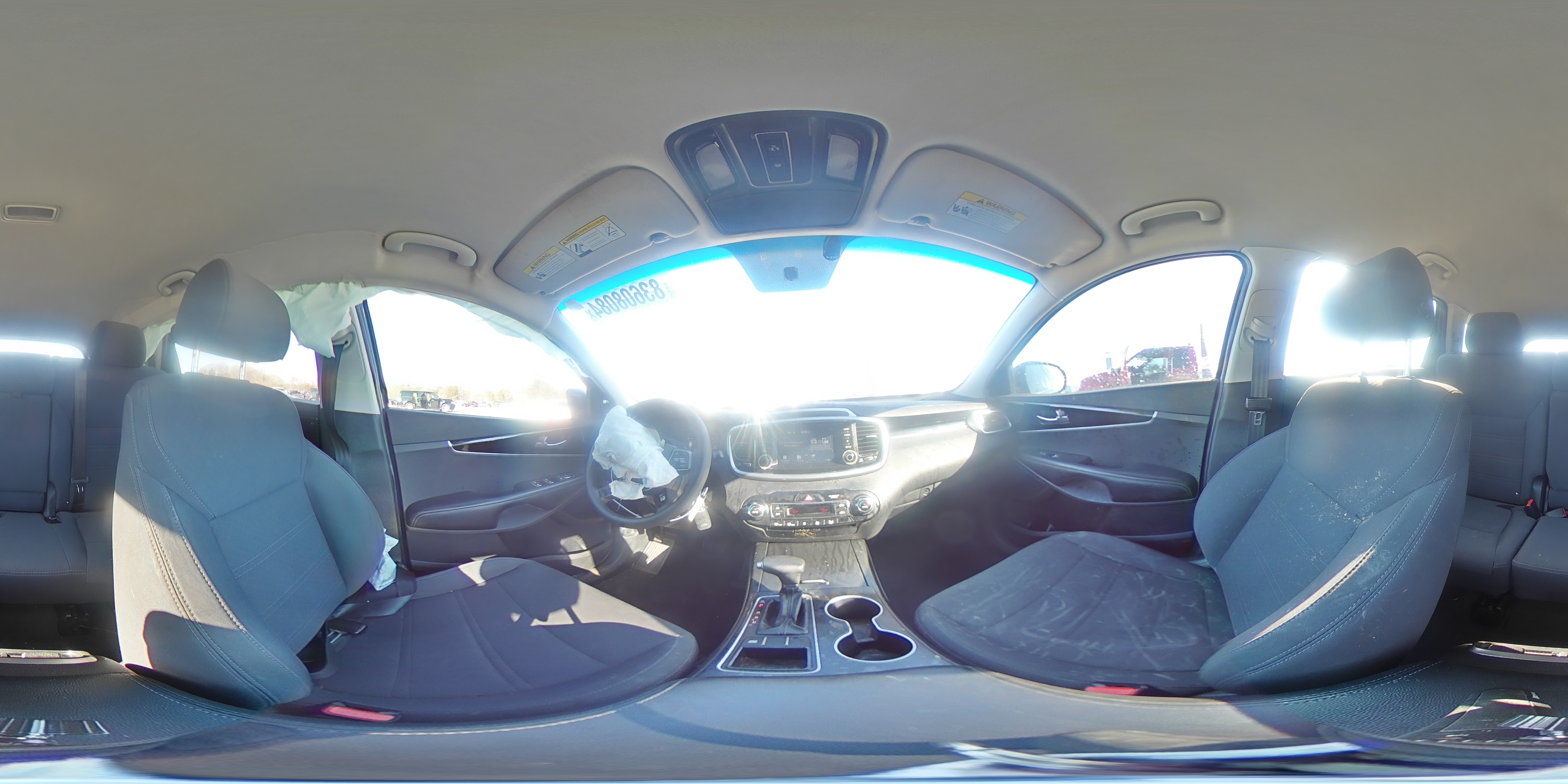 2019 Kia Sorento - Image 14
