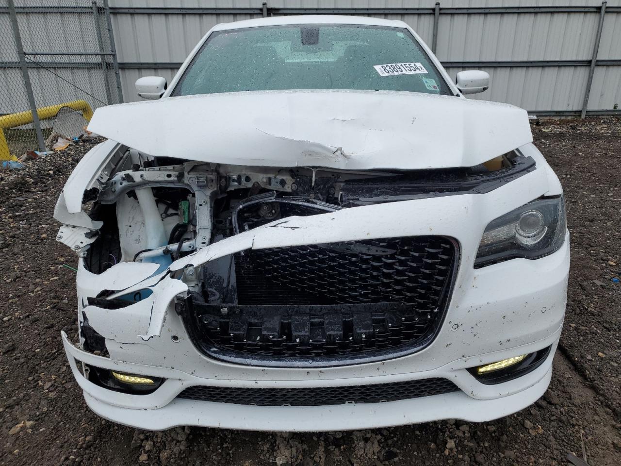 2019 Chrysler 300 - Image 5