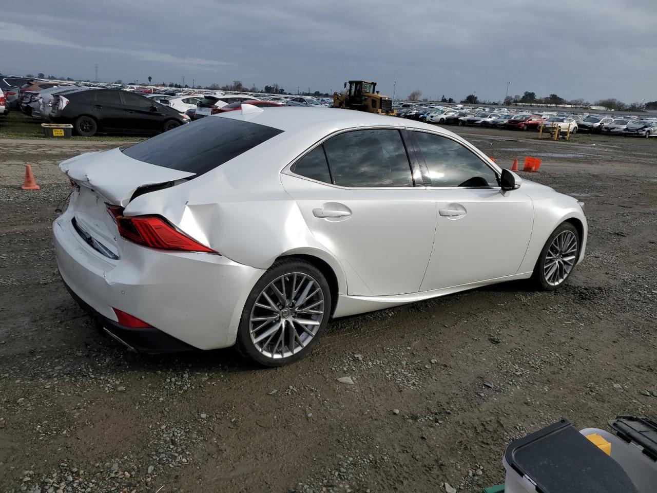 VIN JTHBA1D23K5088327 2019 LEXUS IS no.3