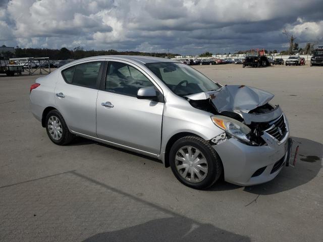  NISSAN VERSA 2012 Srebrny