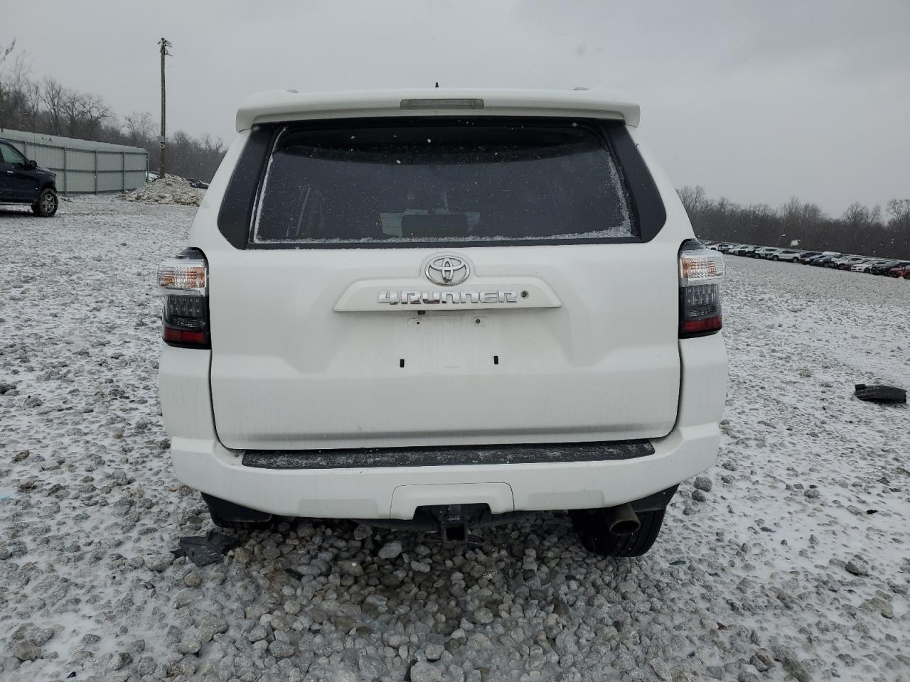 VIN JTEBU5JR2J5503276 2018 TOYOTA 4RUNNER no.6