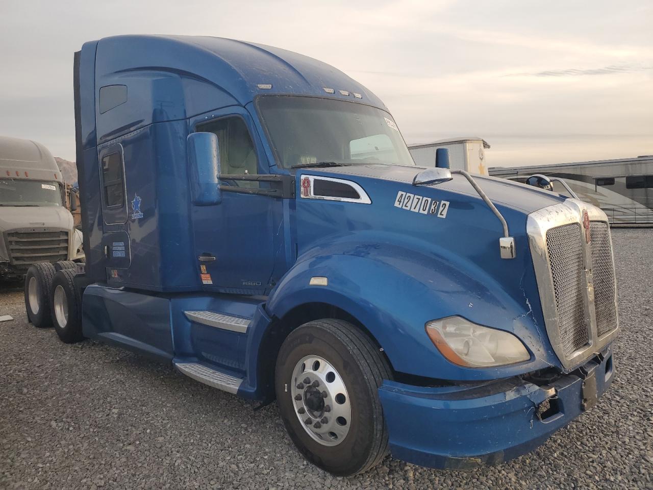 2017 Kenworth Construction T680 for Sale in North Las Vegas, NV - Front End