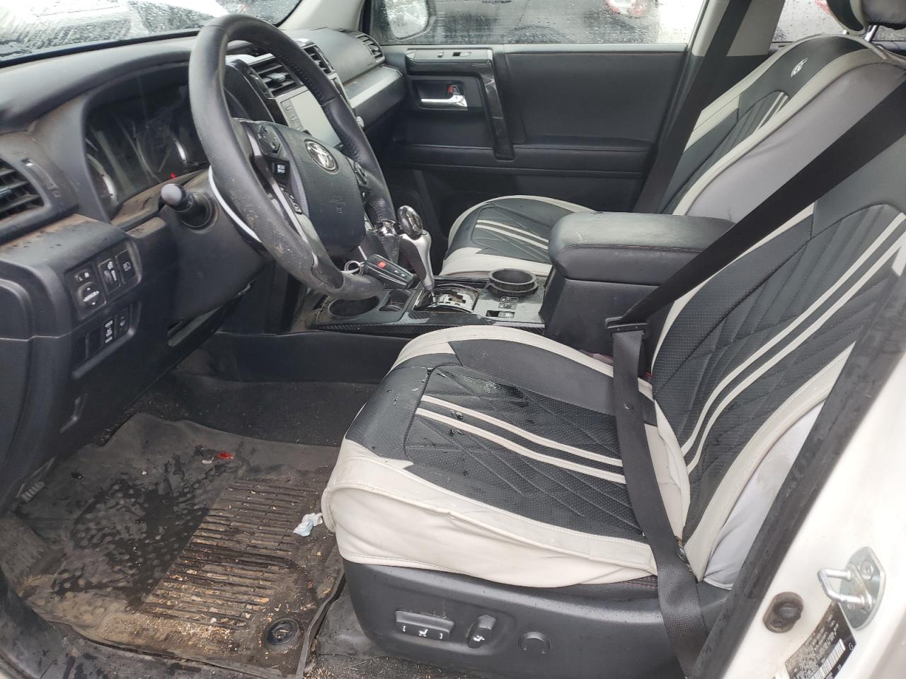 2022 Toyota 4Runner - Image 7