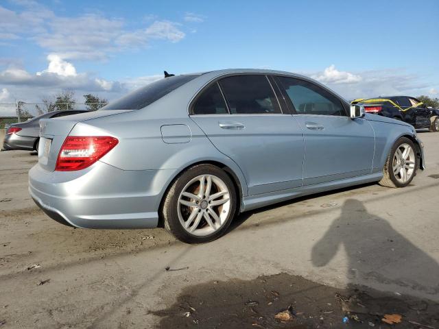 Sedans MERCEDES-BENZ C-CLASS 2013 Granatowy