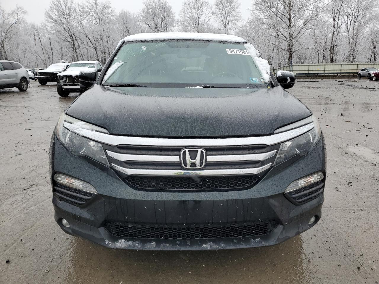 2018 Honda Pilot - Image 5