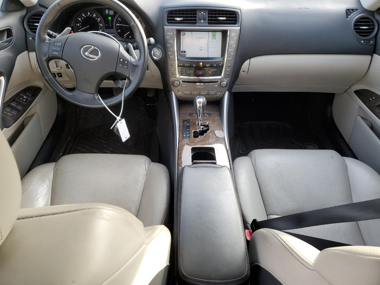 2009 Lexus IS - Image 8