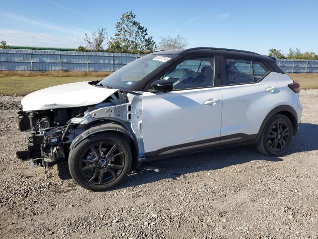 2022 Nissan Kicks Sr