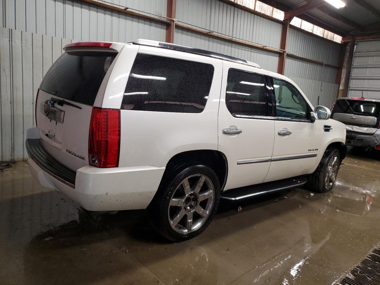 VIN 1GYS4BEFXER222306 2014 CADILLAC ESCALADE no.3