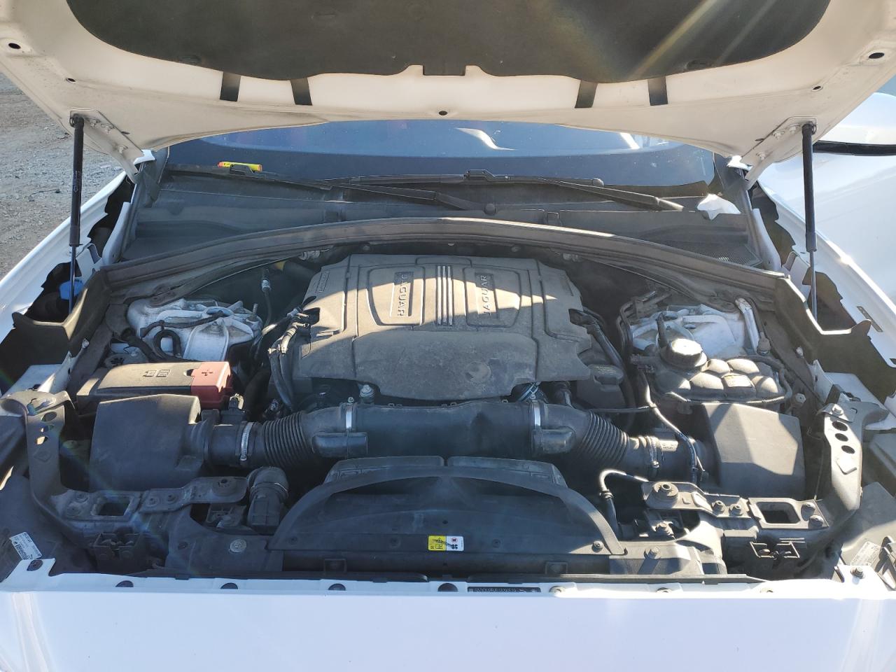 2018 Jaguar F-Pace - Image 12