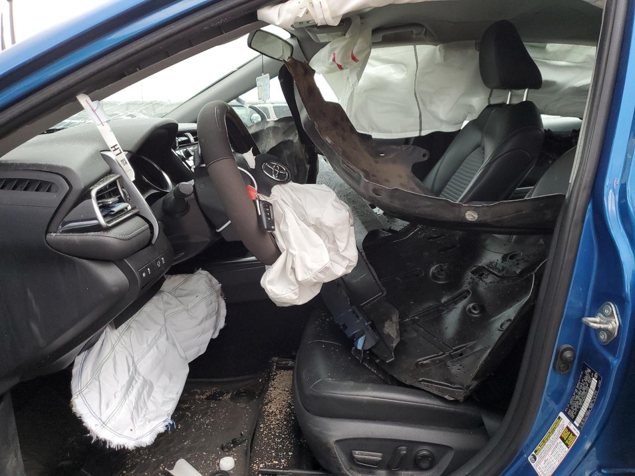 2019 Toyota Camry - Image 7