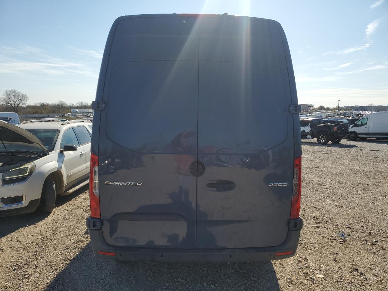 2019 Mercedes-Benz Sprinter 2500/3500 VIN: WD4PF0CDXKT004656 Lot: 81651434