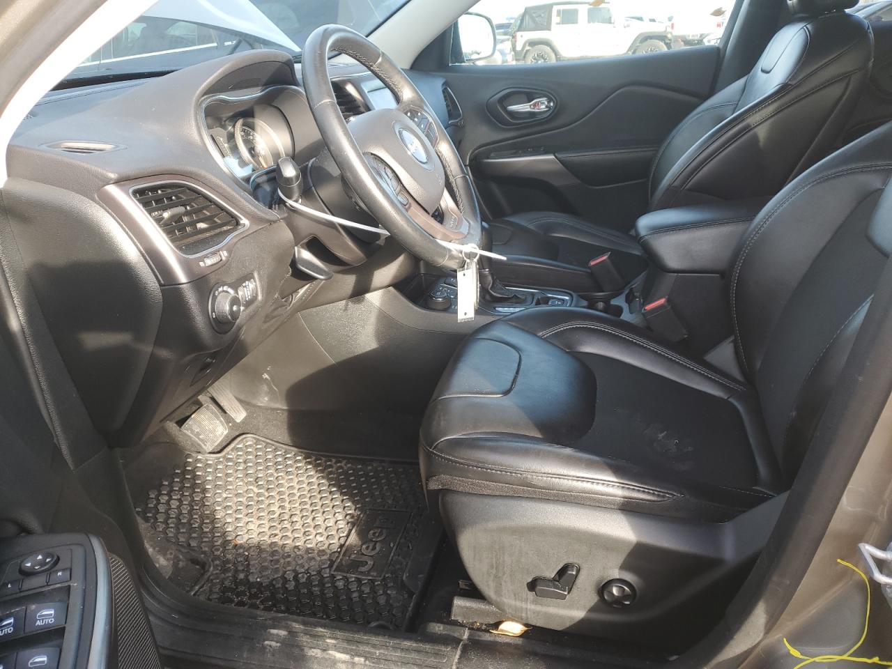 2019 Jeep Grand Cherokee - Image 7