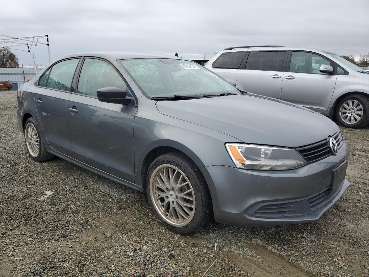 VIN 3VW2K7AJ3EM236730 2014 VOLKSWAGEN JETTA no.4