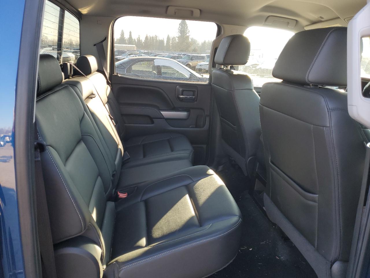 2016 Chevrolet Silverado - Image 10